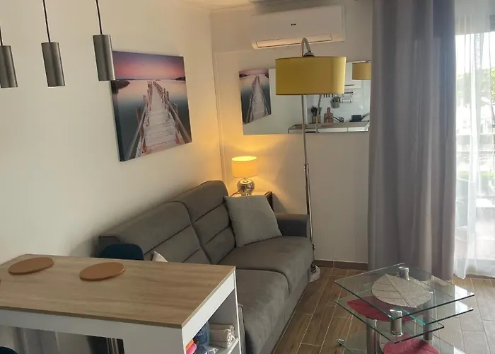 Διαμέρισμα Joli Vue Mer, Piscine, Tennis, Parking *