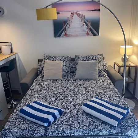 Joli Vue Mer, Piscine, Tennis, Parking Apartment Antibes
