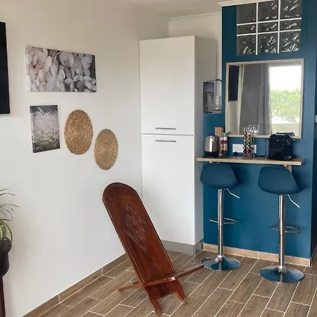 Joli Vue Mer, Piscine, Tennis, Parking Apartamento Antibes